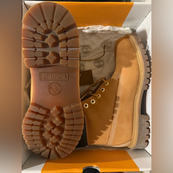 Timberland Wheat Nubuck Boots with Black Collar - Picture 5 of 6